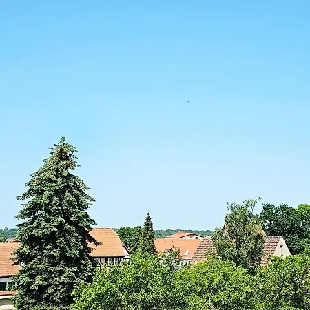 Seezeit - Gemuetliche Ferienwohnung, Tiefgarage, Cospudener شقة