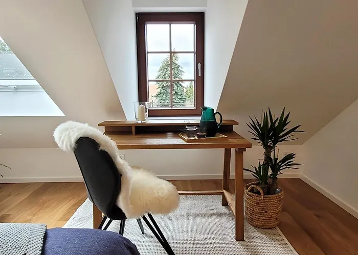 Seezeit - Gemuetliche Ferienwohnung, Tiefgarage, Cospudener Markkleeberg