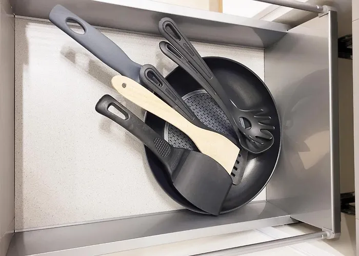 Seezeit - Gemuetliche Ferienwohnung, Tiefgarage, Cospudener * Markkleeberg