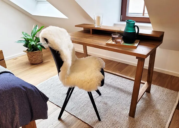 Seezeit - Gemuetliche Ferienwohnung, Tiefgarage, Cospudener Марклеберг