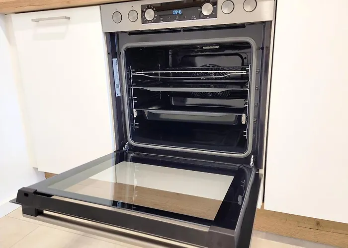 Apartment Seezeit - Gemuetliche Ferienwohnung, Tiefgarage, Cospudener