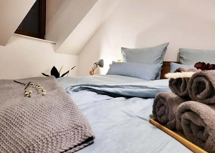 Seezeit - Gemuetliche Ferienwohnung, Tiefgarage, Cospudener Апартаменты