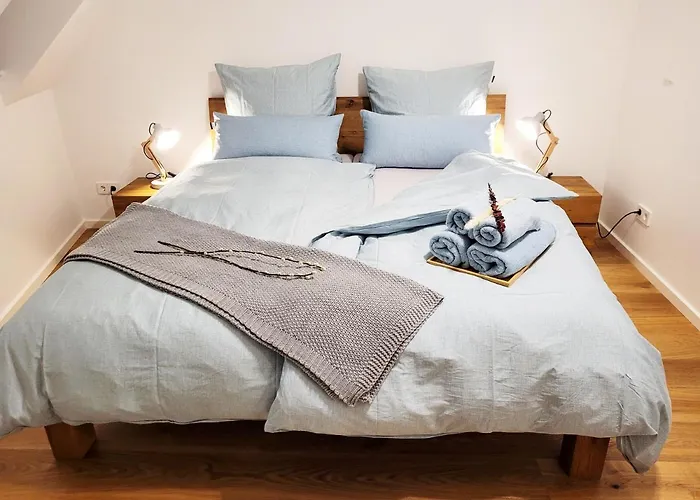 Apartment Seezeit - Gemuetliche Ferienwohnung, Tiefgarage, Cospudener Markkleeberg