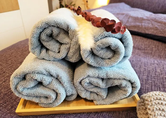 Seezeit - Gemuetliche Ferienwohnung, Tiefgarage, Cospudener Apartment