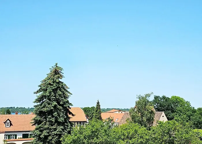 Seezeit - Gemuetliche Ferienwohnung, Tiefgarage, Cospudener Apartment